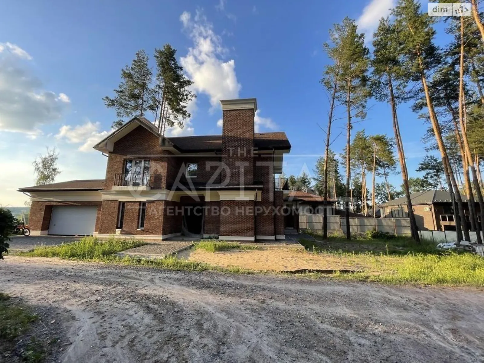 Продается дом на 2 этажа 340 кв. м с камином - фото 3