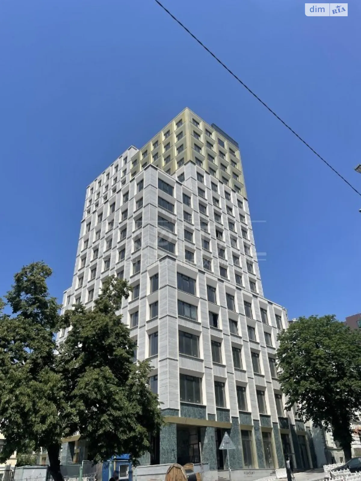 Продается 2-комнатная квартира 68 кв. м в Киеве, ул. Владимирская, 86А