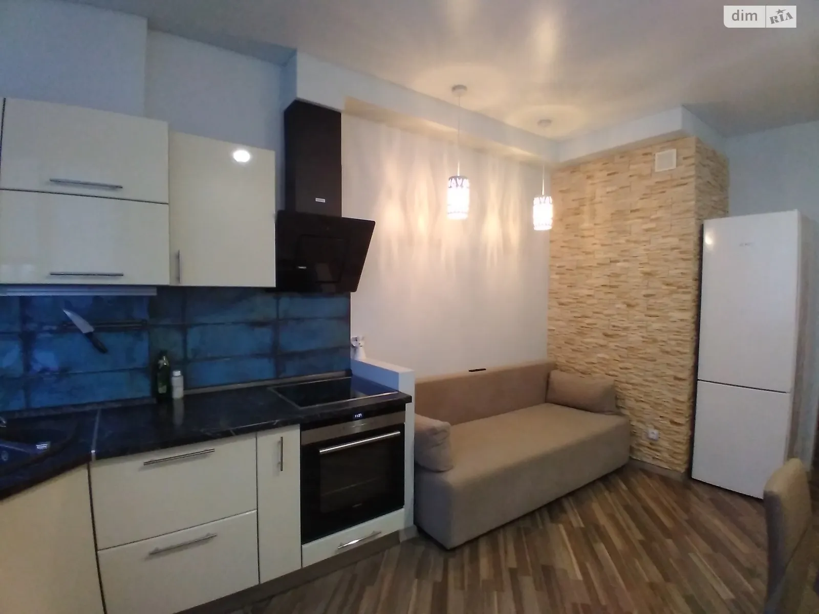 Продается 1-комнатная квартира 40 кв. м в Одессе, ул. Жаботинского