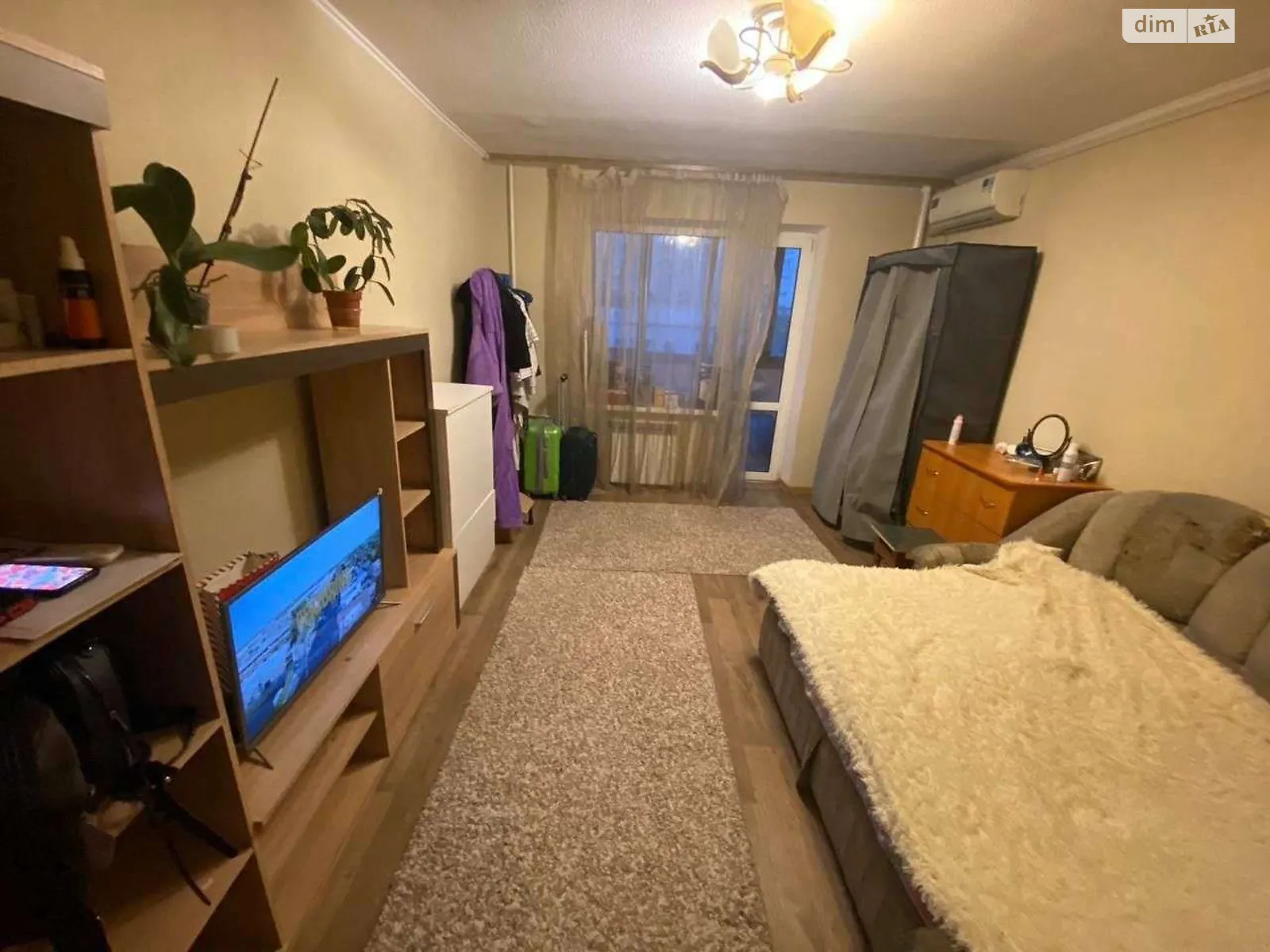 Продается 2-комнатная квартира 56 кв. м в Киеве, ул. Срибнокильская, 24А