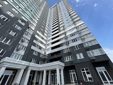 Продается 1-комнатная квартира 56.2 кв. м в Одессе, ул. Варненская