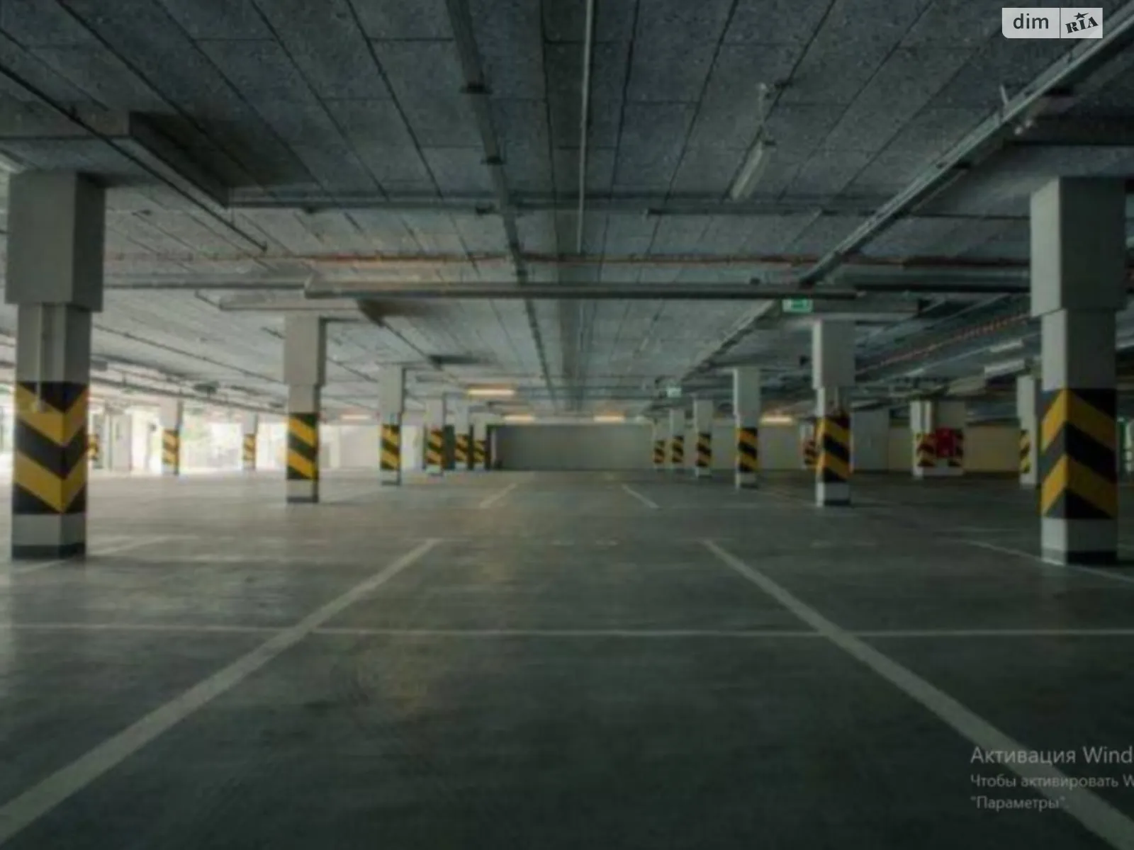 Продается подземный паркинг под легковое авто на 13.8 кв. м, цена: 20000 $