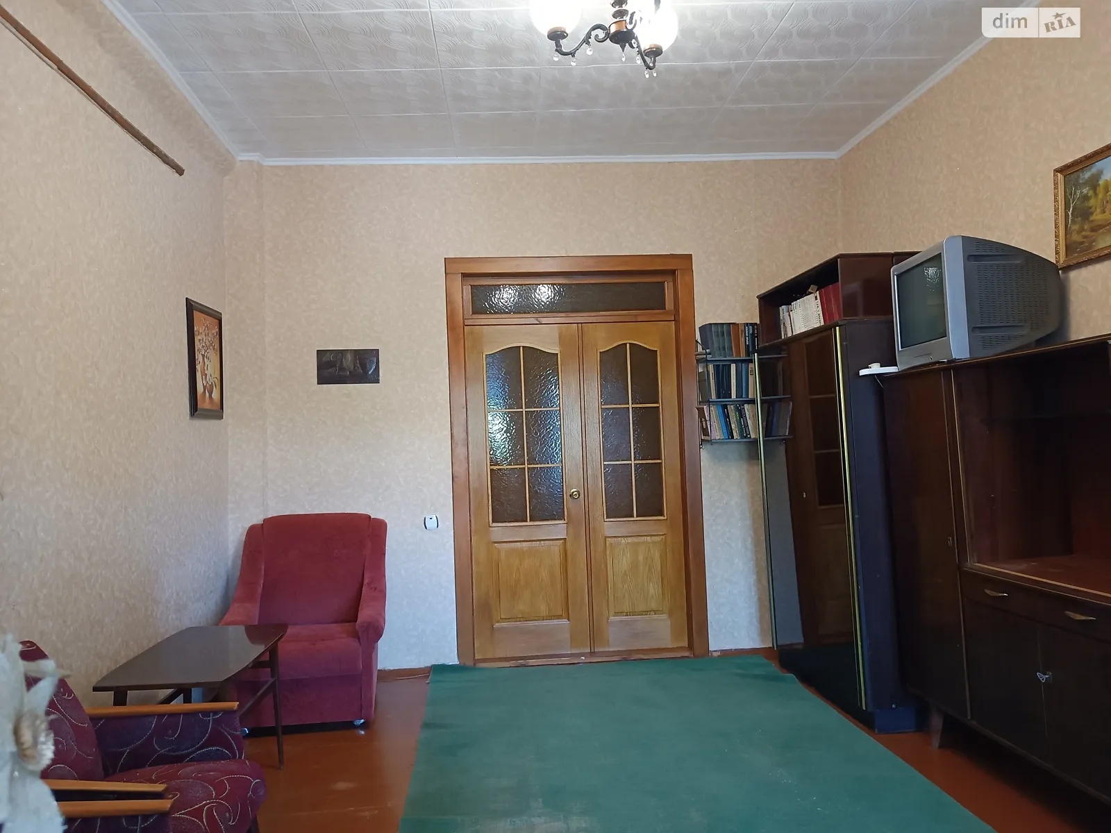 Продается 2-комнатная квартира 54 кв. м в Кривом Роге, ул. Кузнецова, 12