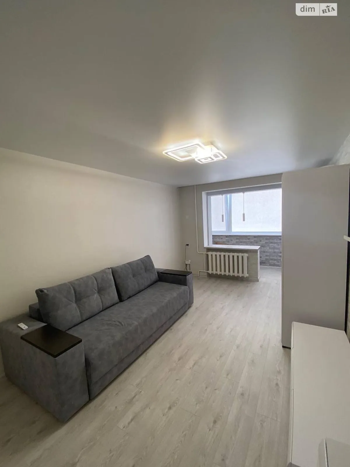 Продается 1-комнатная квартира 42 кв. м в Днепре, цена: 35000 $