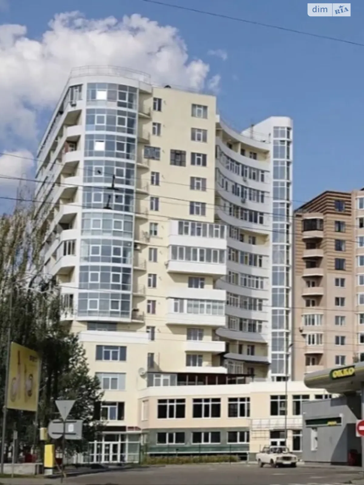 Продается 1-комнатная квартира 63 кв. м в Хмельницком, ул. Панаса Мирного, 1/2