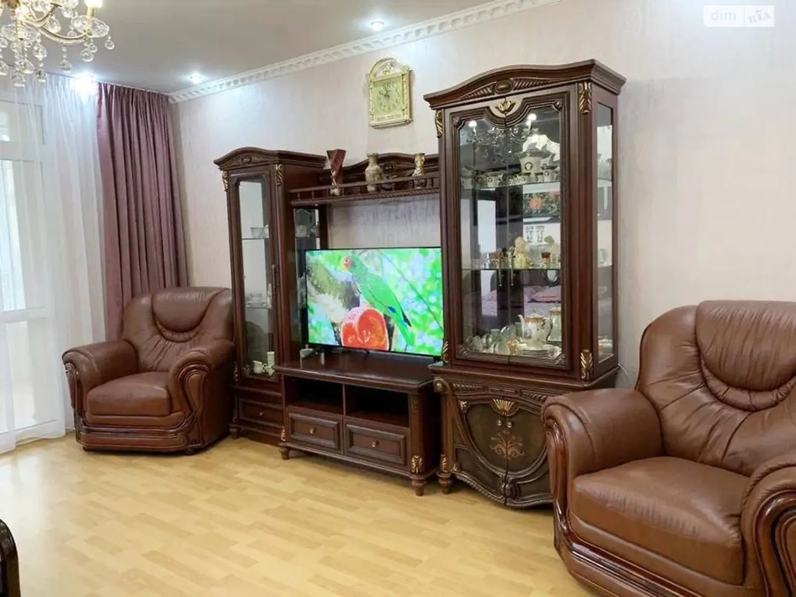 Продается 1-комнатная квартира 55 кв. м в Одессе, ул. Кленовая - фото 1