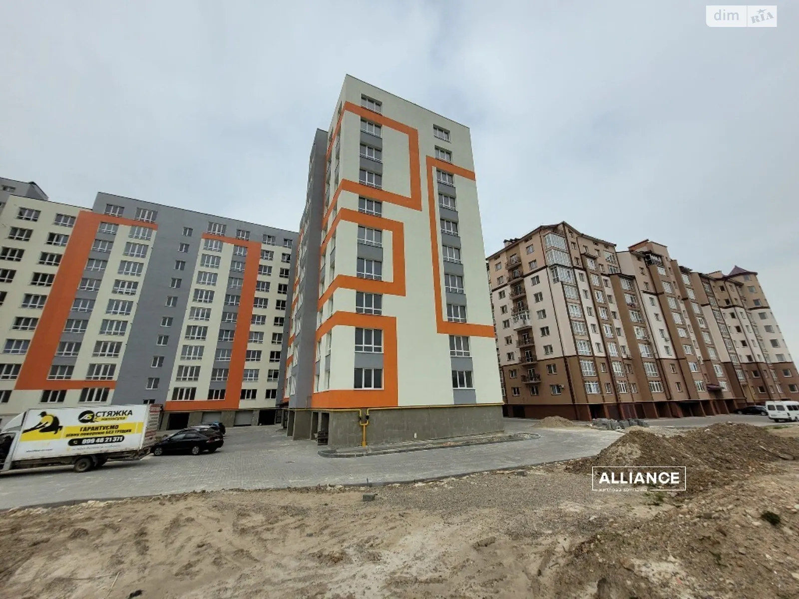 Продается 2-комнатная квартира 64 кв. м в Ивано-Франковске, цена: 45000 $