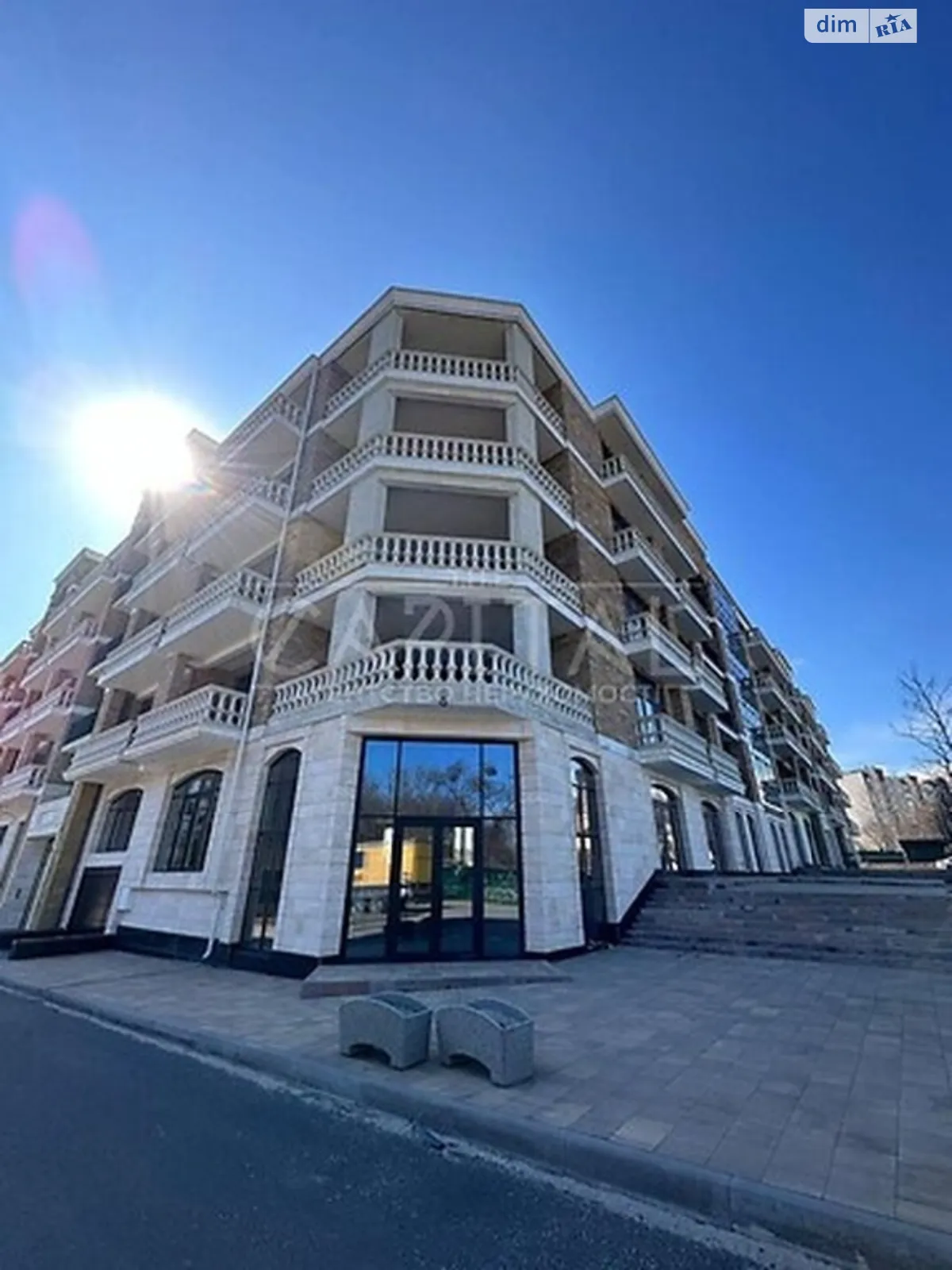 Продается 2-комнатная квартира 101 кв. м в Киеве, пер. Лукьяновский, 2А - фото 1