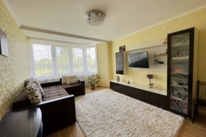 Продаж квартири, Рівне, р‑н. Ювілейний, Соборна вулиця, буд. 414