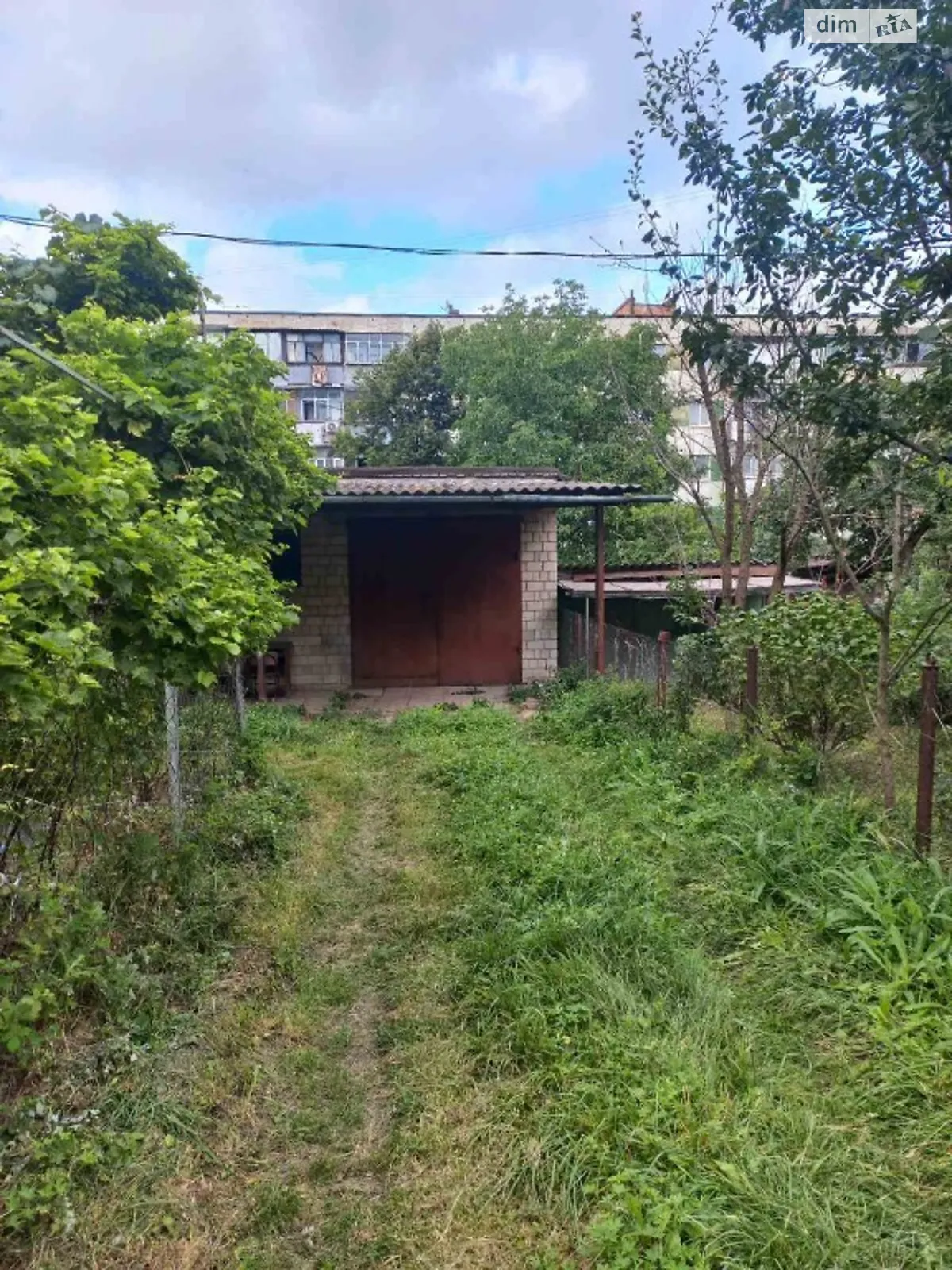 Продается отдельно стоящий гараж универсальный на 36 кв. м, цена: 11000 $ - фото 1