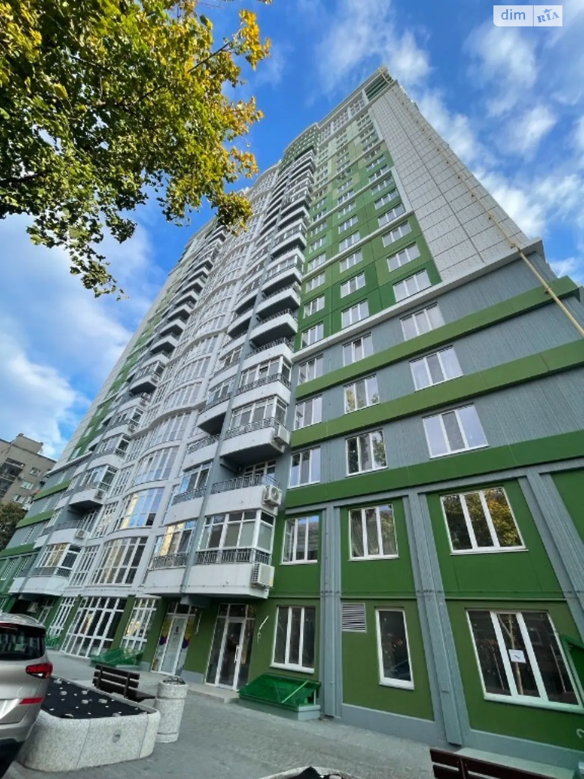 Продается 1-комнатная квартира 47.3 кв. м в Одессе, просп. Гагарина, 19 - фото 1