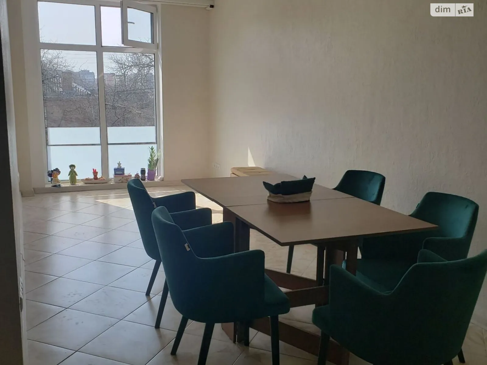 Продается офис 25 кв. м в бизнес-центре, цена: 62000 $ - фото 1