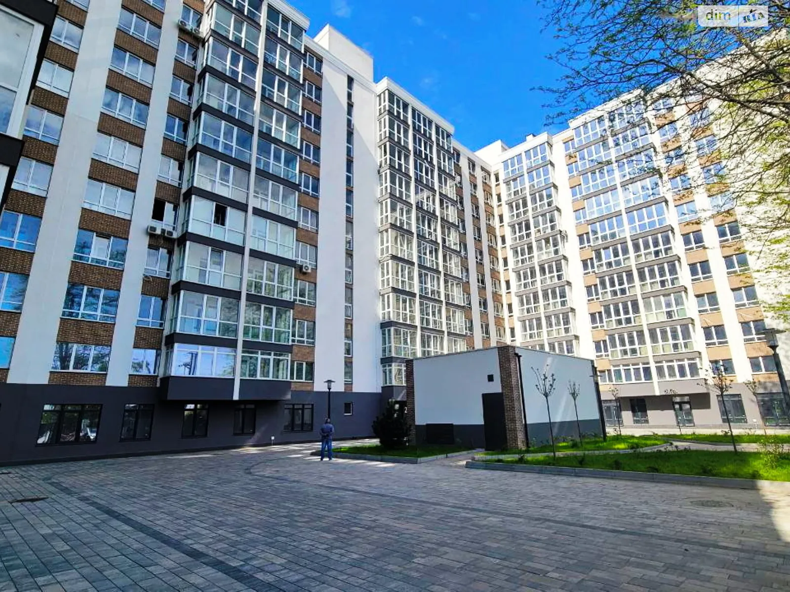 Продається 1-кімнатна квартира 25 кв. м у Одесі, вул. Профспілкова, 9А