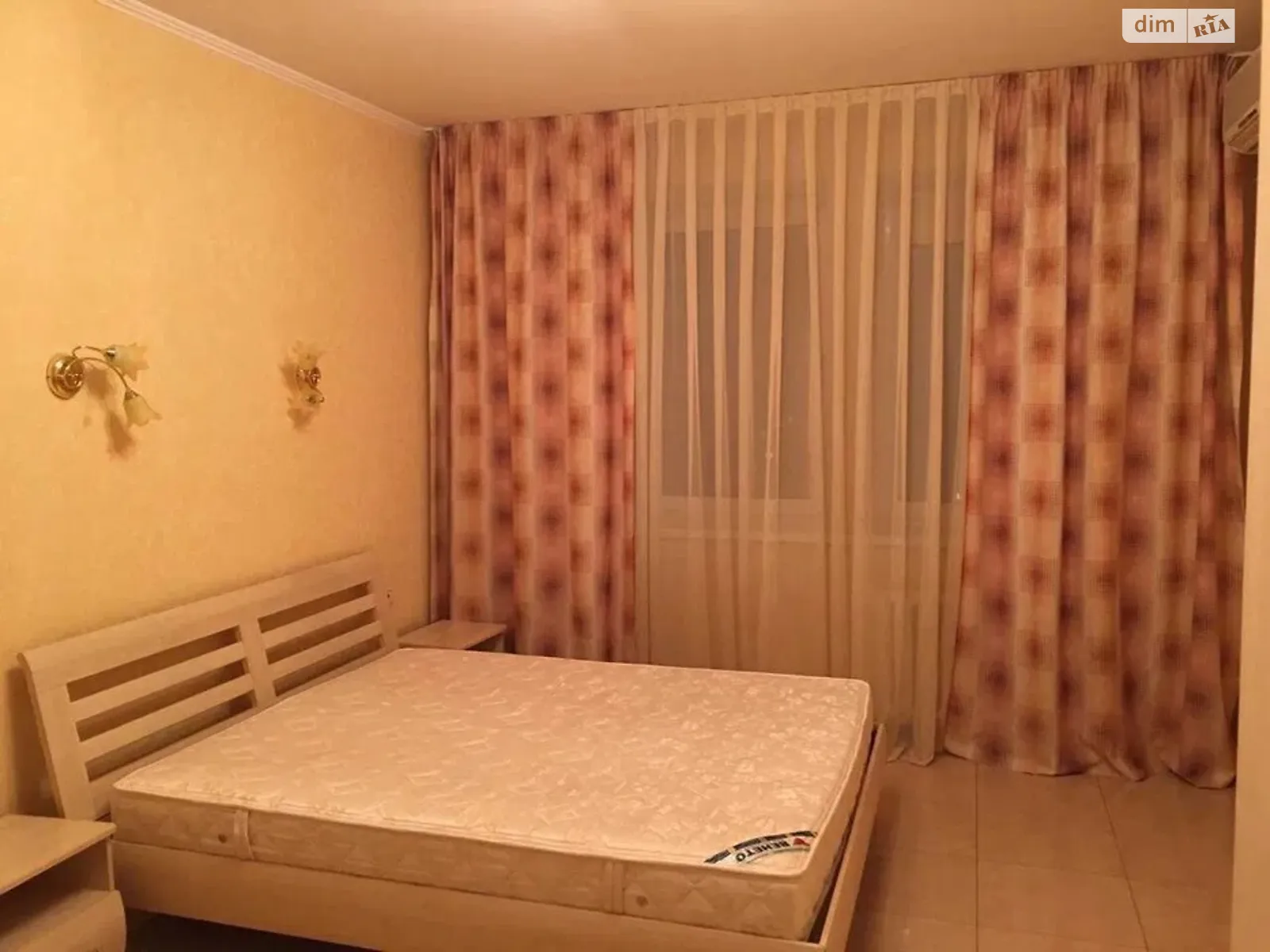 Продается 2-комнатная квартира 72 кв. м в Киеве, просп. Николая  Бажана, 12 - фото 1