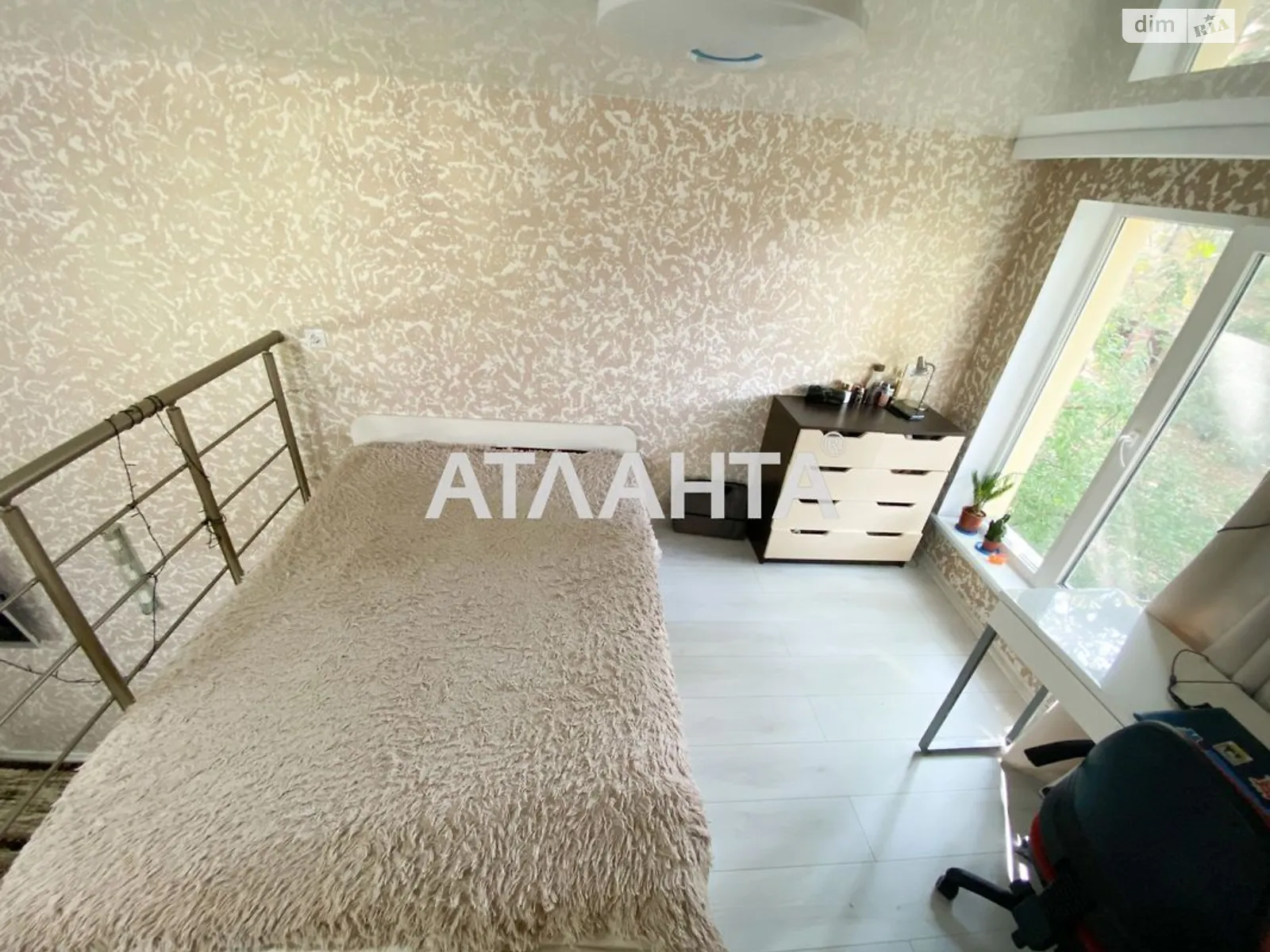 Продается 1-комнатная квартира 37 кв. м в Одессе, ул. Десятого апреля - фото 1