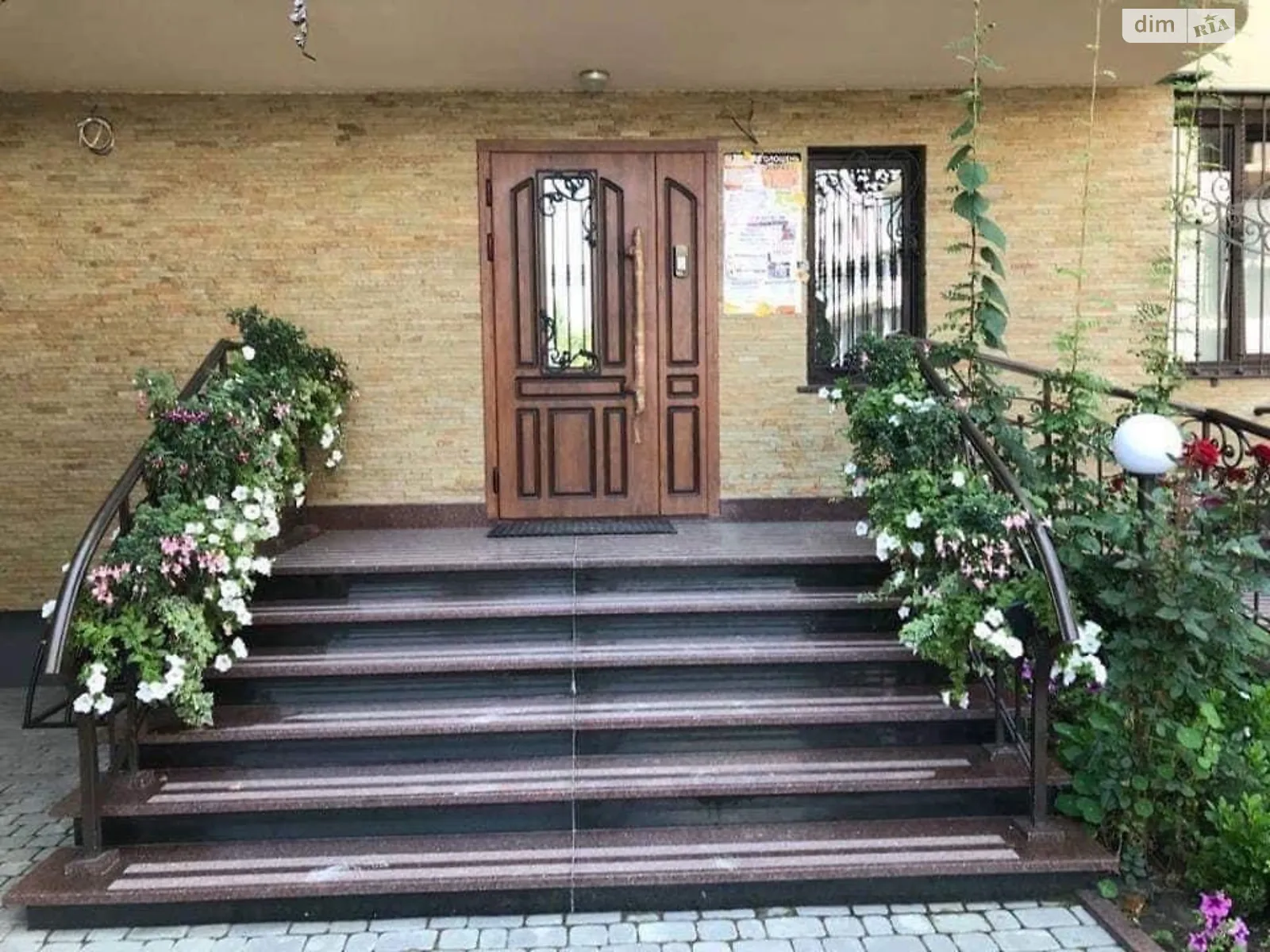 5-комнатная квартира 235 кв. м в, цена: 140000 $ - фото 1