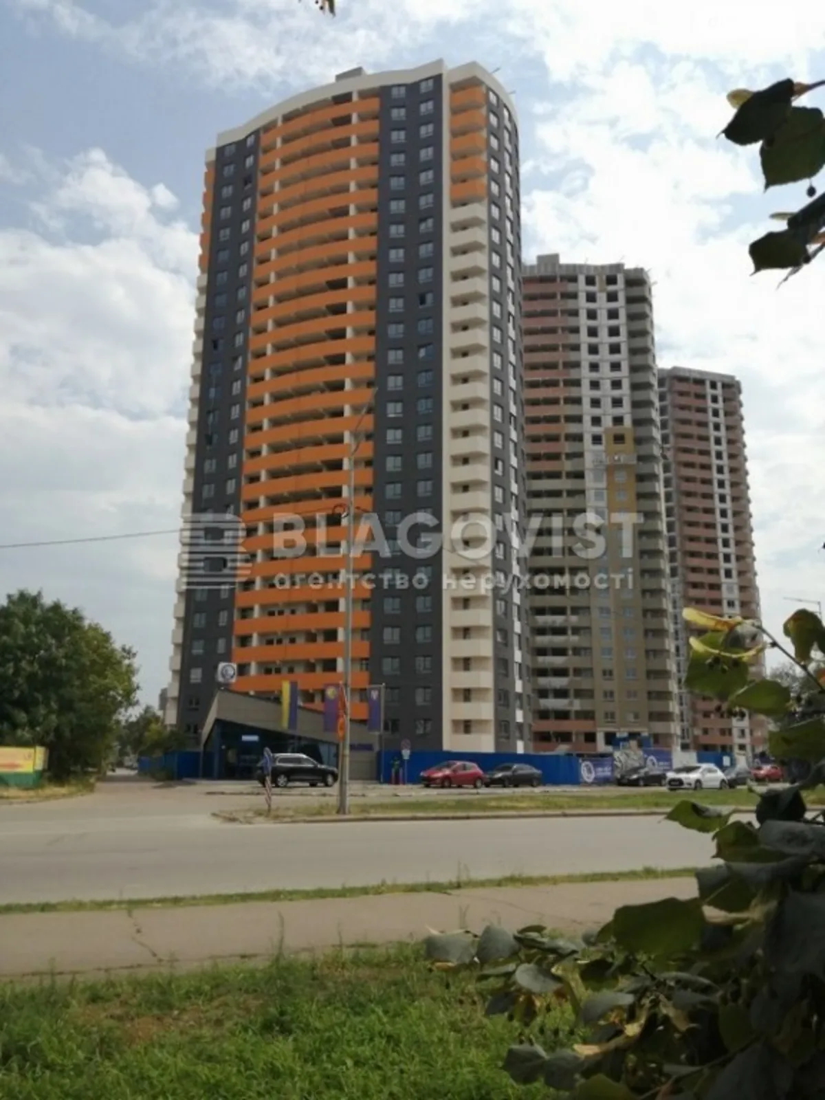 Продается 3-комнатная квартира 80 кв. м в Киеве, ул. Николая Кибальчича, 2