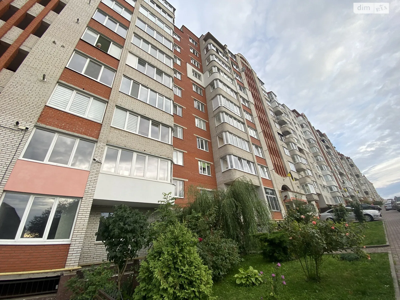 2-комнатная квартира 67 кв. м в Тернополе, ул. Евгения Коновальца, 9 - фото 1