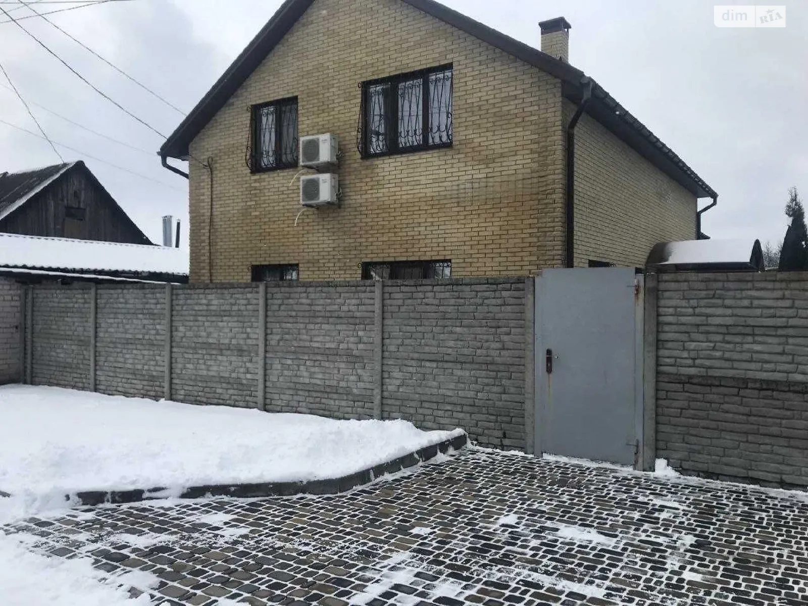 Продается дом на 2 этажа 160 кв. м с баней/сауной, цена: 235000 $