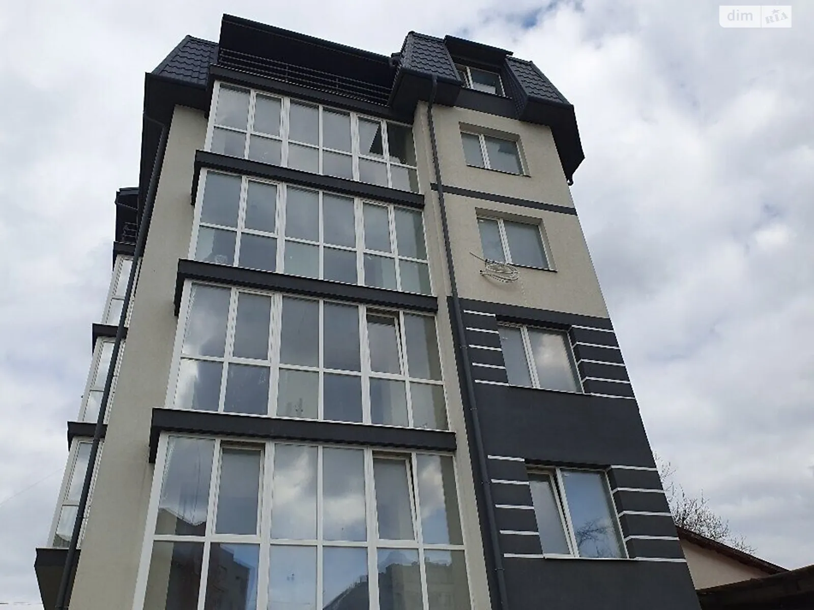 2-комнатная квартира 69 кв. м в Тернополе, ул. Гаевая