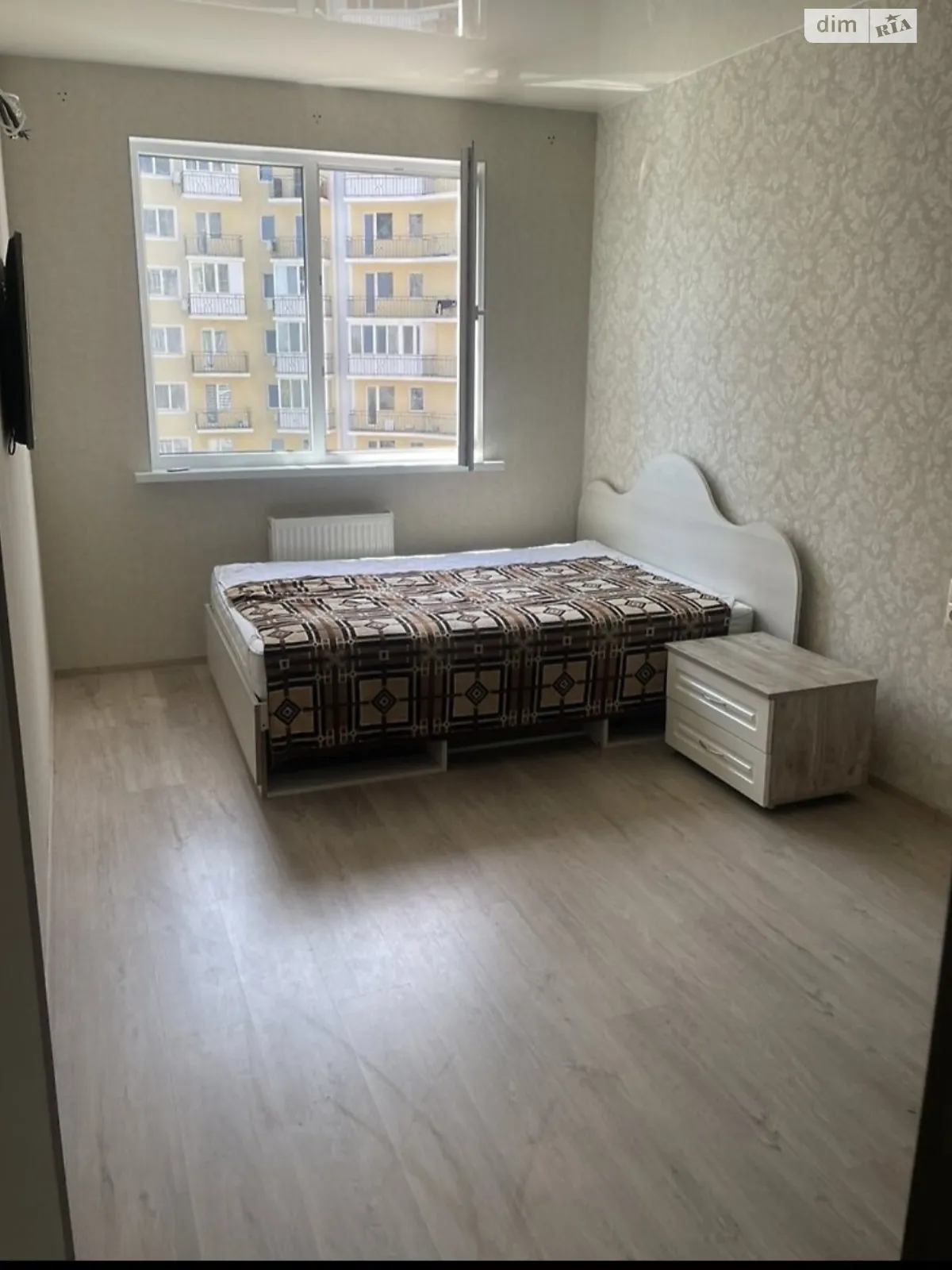 Продается 1-комнатная квартира 35 кв. м в Одессе, ул. Люстдорфская дорога
