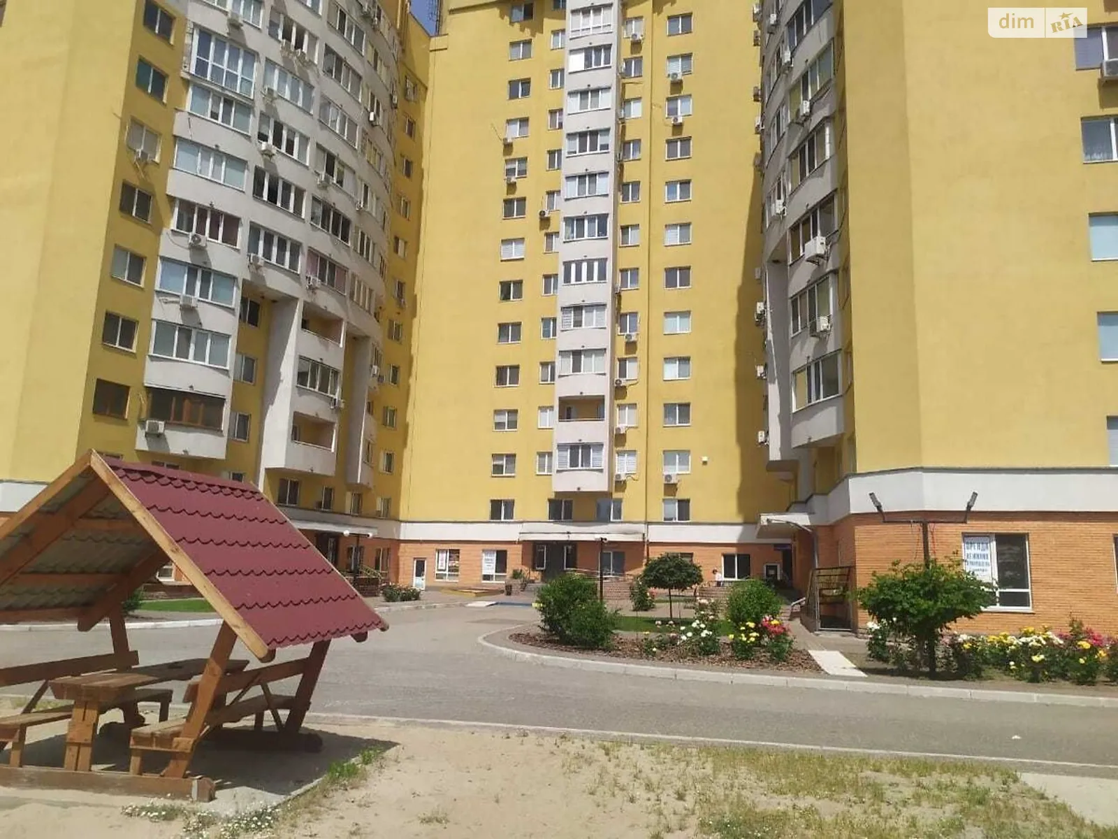 Продается 1-комнатная квартира 60 кв. м в Черкассах, ул. Героев Днепра, 89 - фото 1