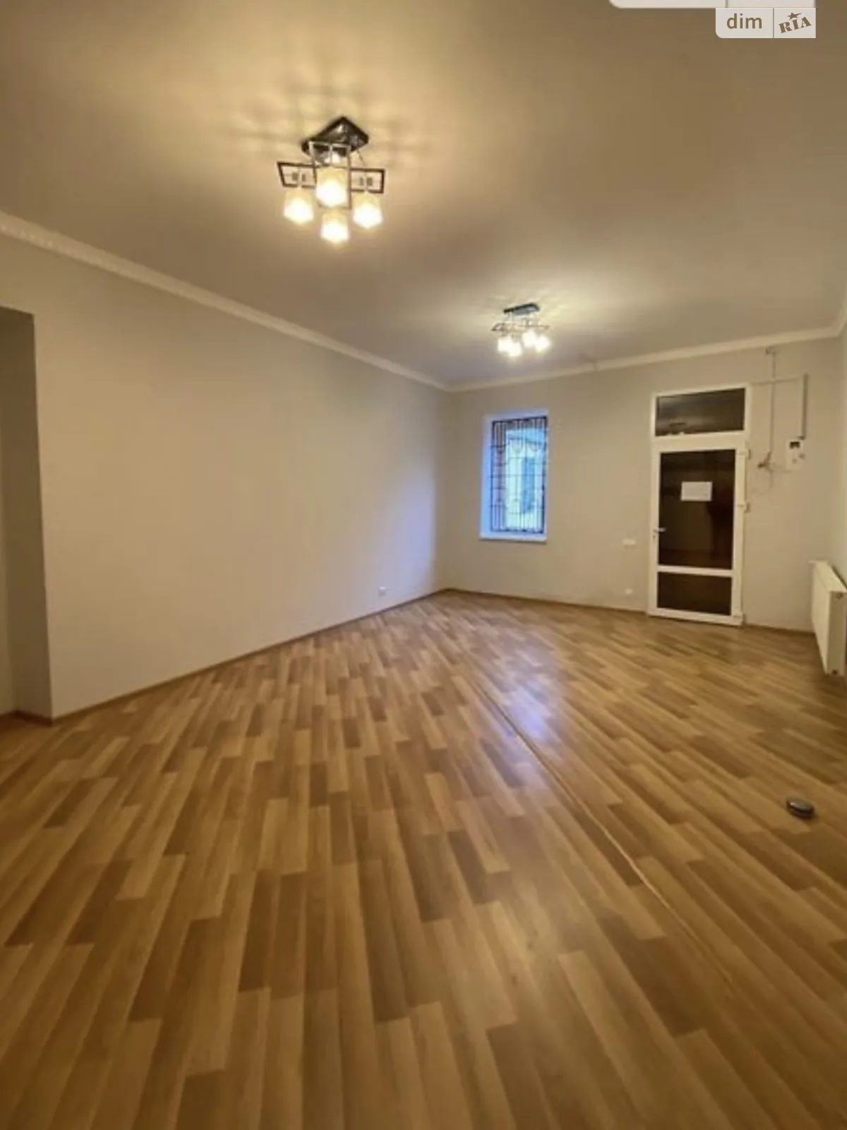 Продается офис 68 кв. м в бизнес-центре, цена: 119680 $ - фото 1