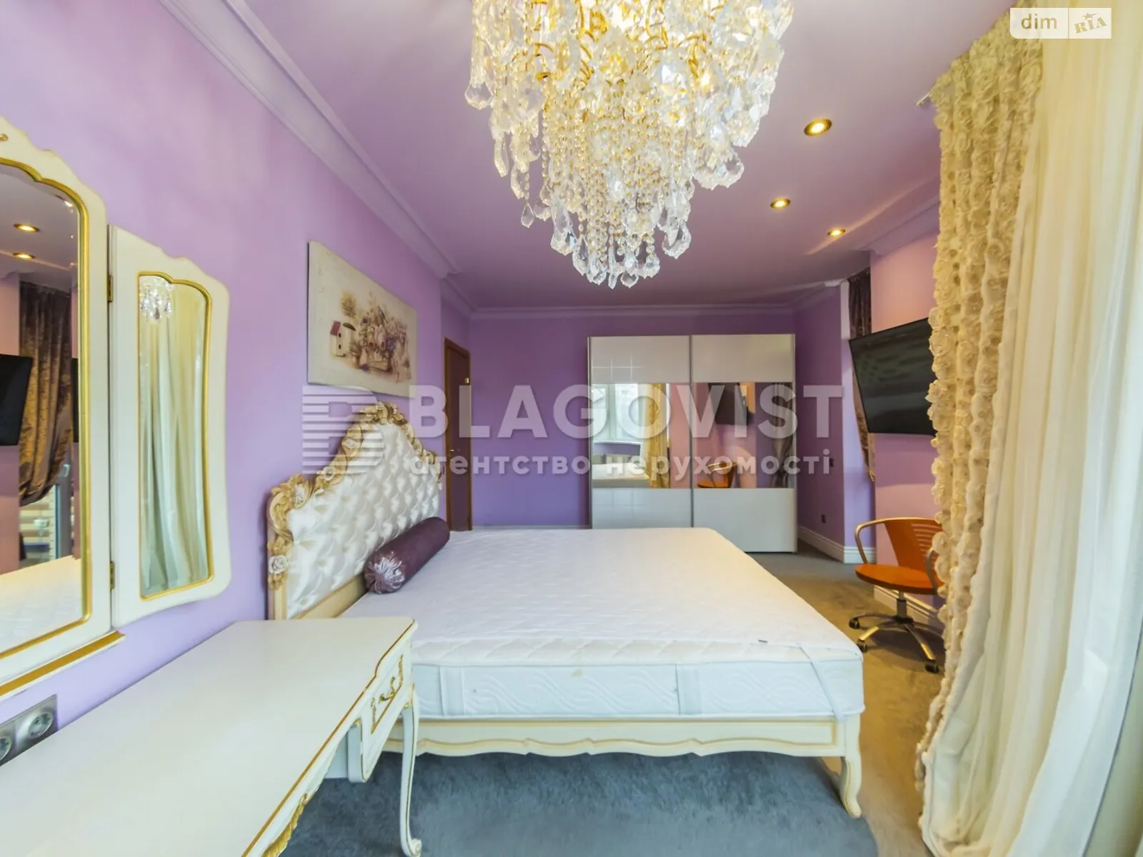 Продается 4-комнатная квартира 172 кв. м в Киеве, ул. Старонаводницкая, 13 - фото 1
