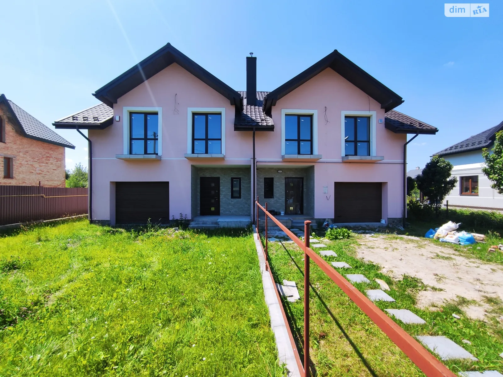 Продається будинок 2 поверховий 175 кв. м з каміном, цена: 110000 $ - фото 1