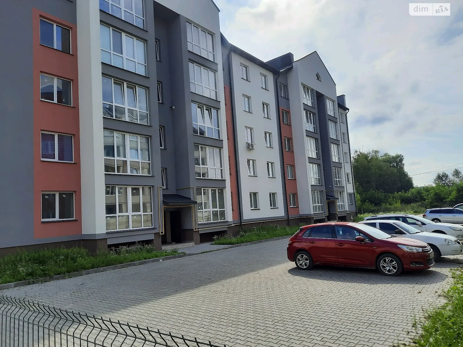 Продается 2-комнатная квартира 75 кв. м в Теребовле, цена: 29500 $