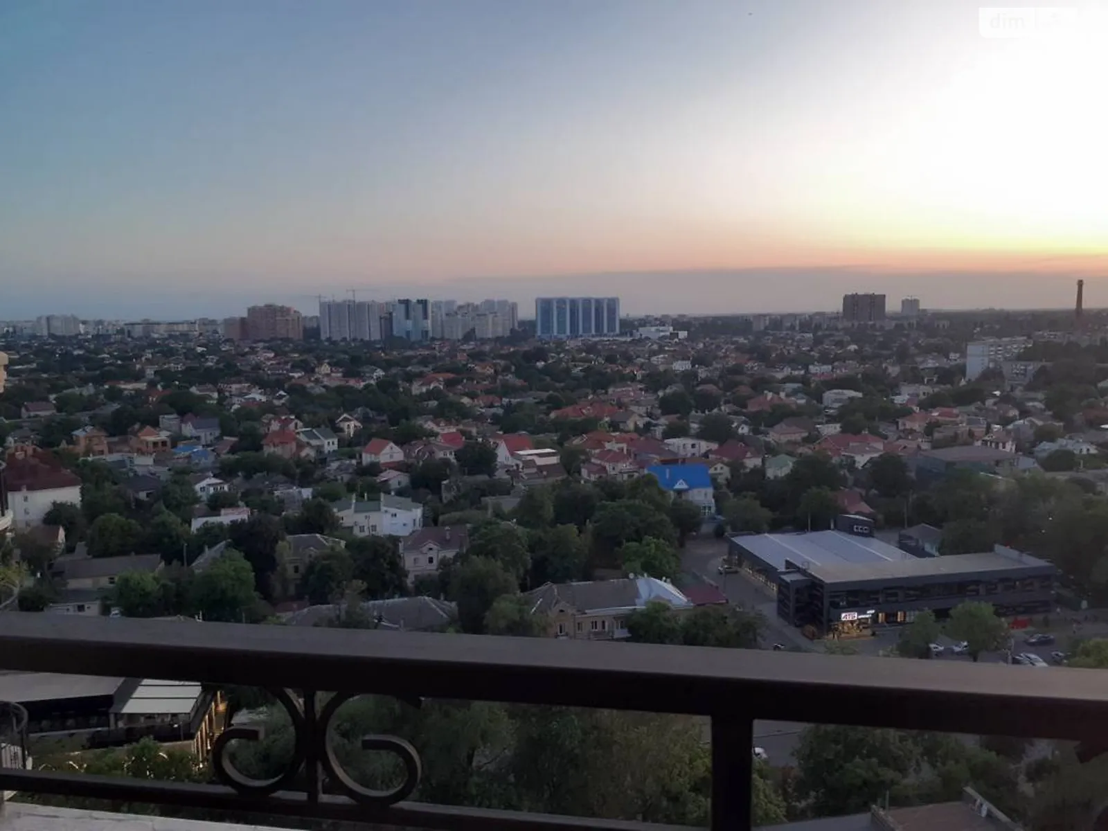 Продается 1-комнатная квартира 34 кв. м в Одессе, пер. Клубничный - фото 1