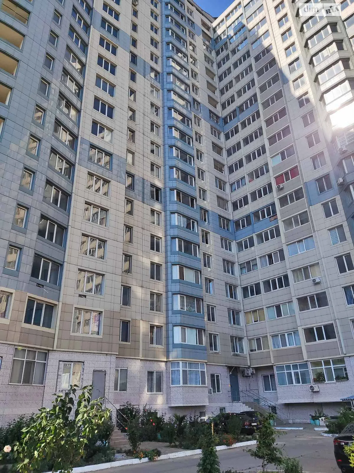 Продається 2-кімнатна квартира 80 кв. м у Чорноморську, цена: 27000 $ - фото 1