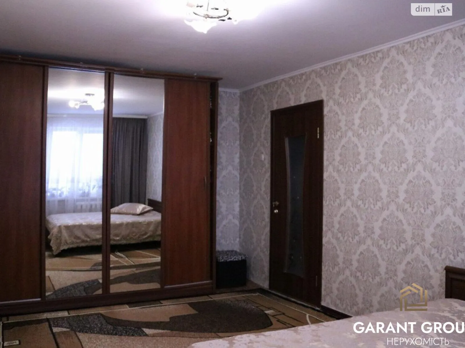 Продається 2-кімнатна квартира 45 кв. м у Одесі, вул. Академічна(Сергія Варламова)