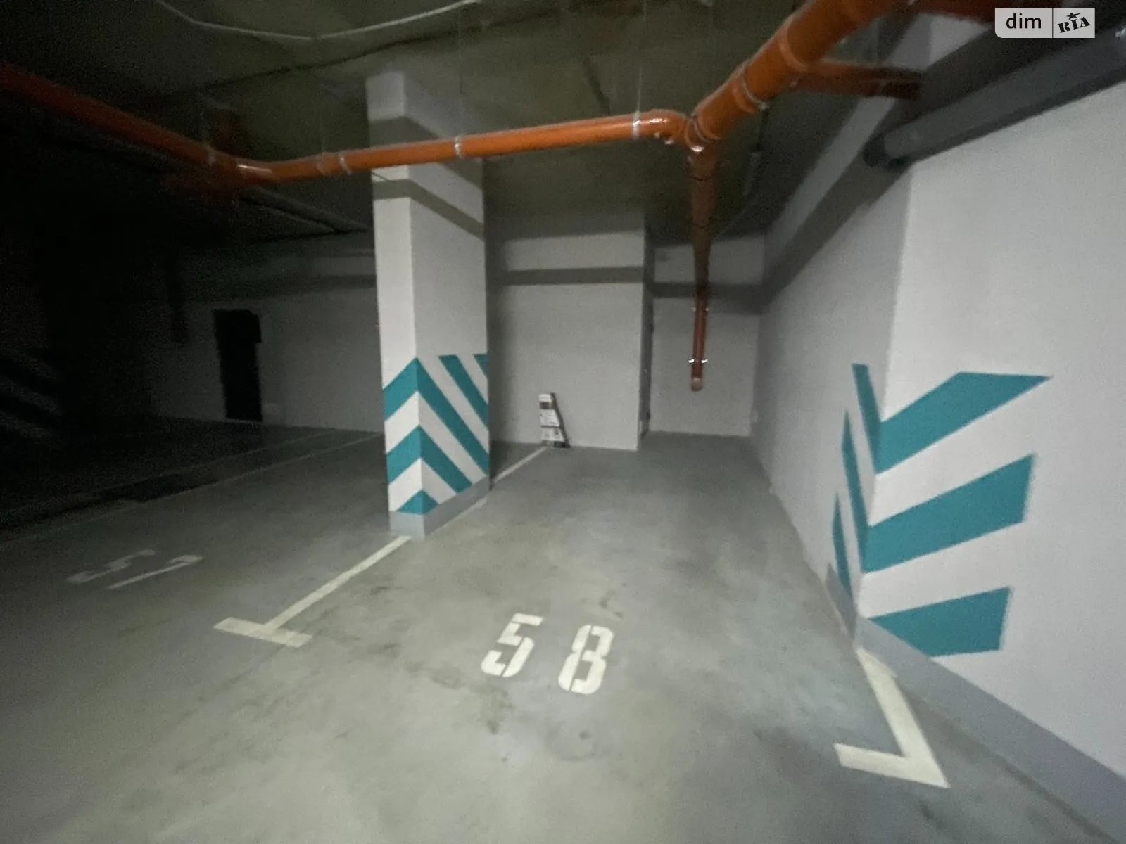 Продается подземный паркинг под легковое авто на 20 кв. м - фото 2