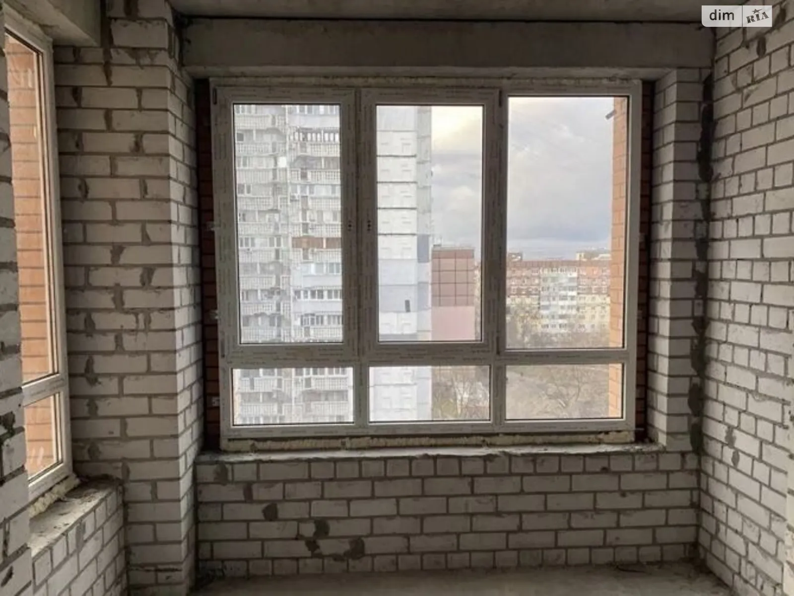 Продается 2-комнатная квартира 64 кв. м в Днепре, просп. Мира, 11 - фото 1