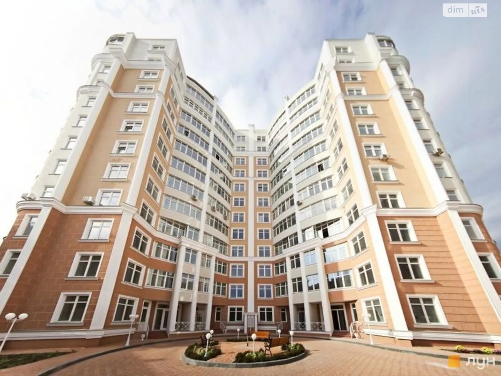 Продается 3-комнатная квартира 147 кв. м в Одессе, пер. Каркашадзе
