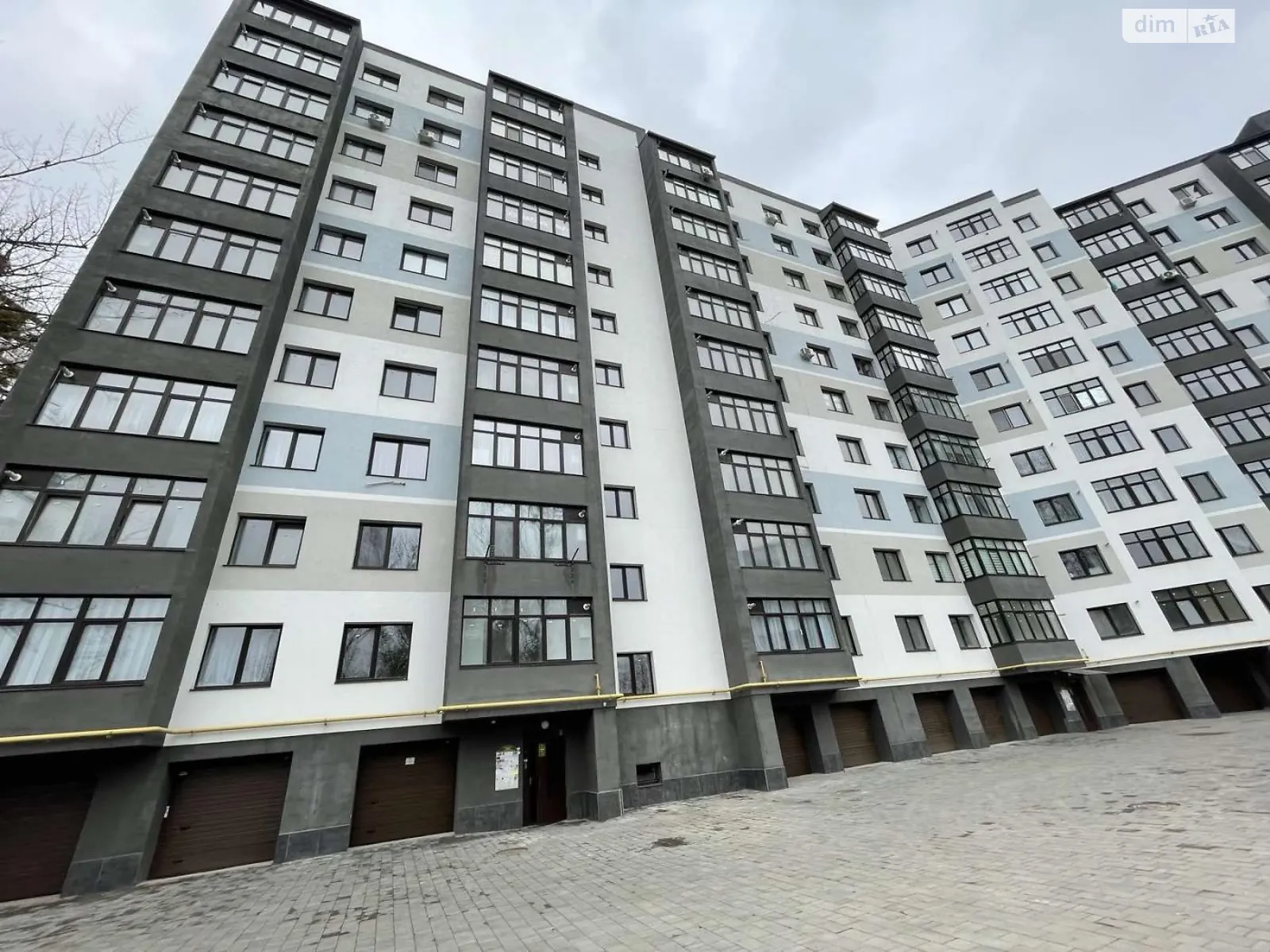 Продается 2-комнатная квартира 63 кв. м в Ивано-Франковске, ул. Макогона