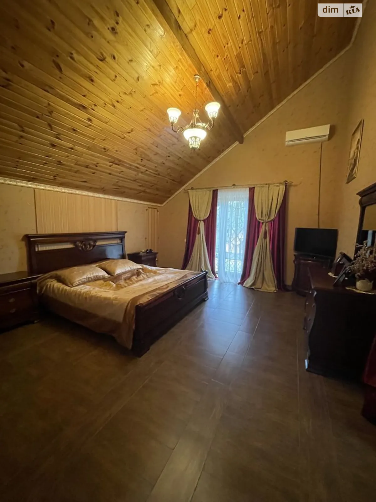 Продається будинок 2 поверховий 350 кв. м з каміном - фото 2