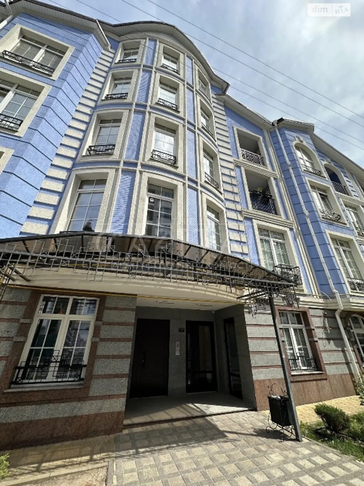 Продается офис 78 кв. м в бизнес-центре, цена: 125000 $