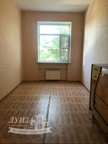 Продается 1-комнатная квартира 46 кв. м в Николаеве, просп. Героев Украины