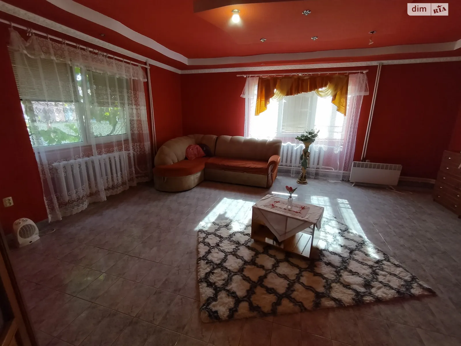 Продается дом на 2 этажа 157.3 кв. м с мебелью, цена: 70000 €