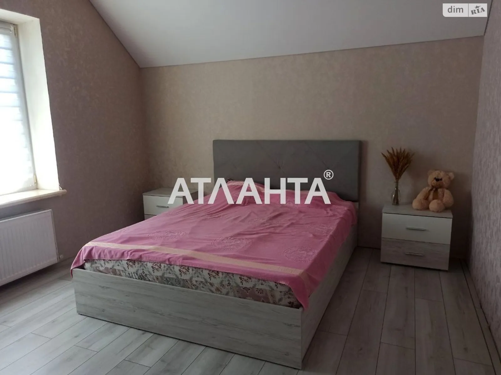 Продается дом на 2 этажа 207.2 кв. м с мансардой, цена: 170000 $