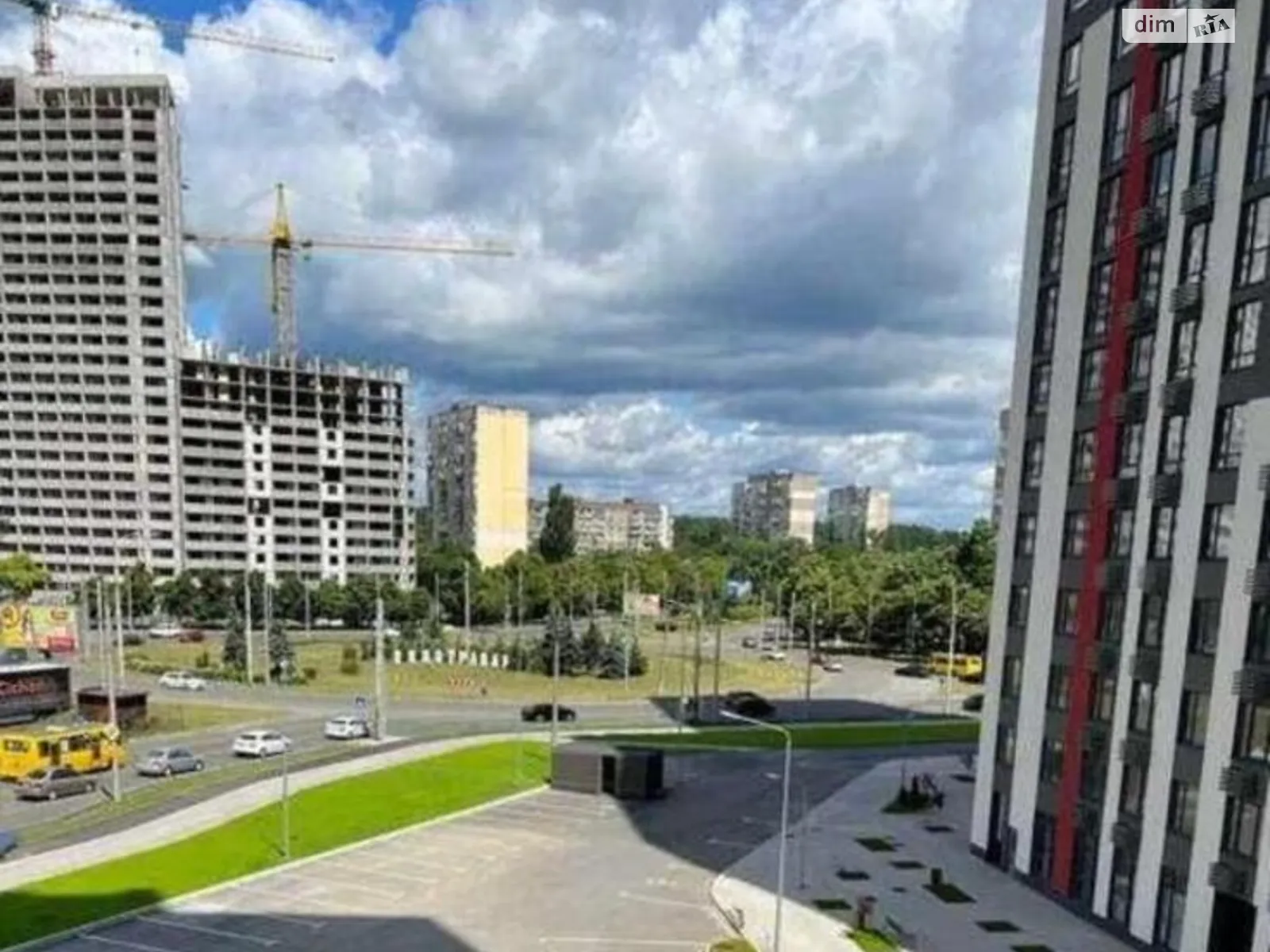 Продается 2-комнатная квартира 69 кв. м в Киеве, просп. Европейского Союза(Правды), 44