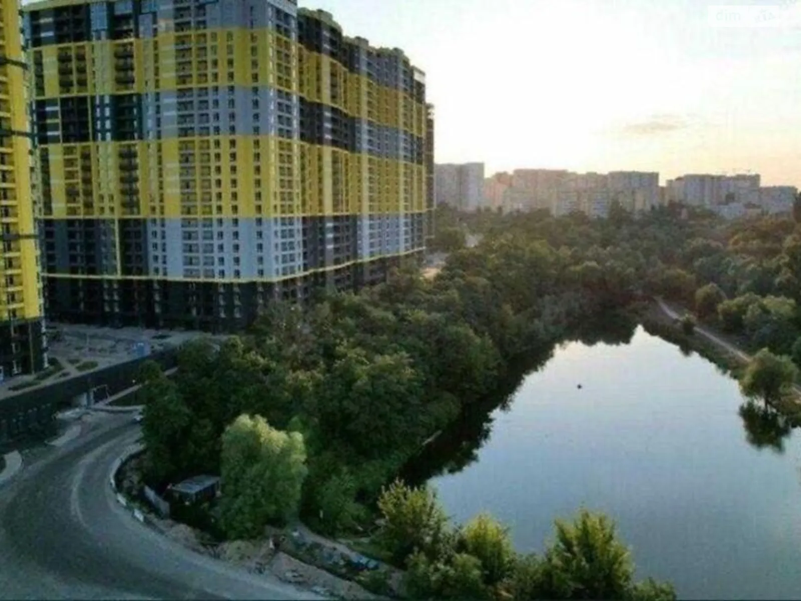 Продается 1-комнатная квартира 41 кв. м в Киеве, ул. Кадетский Гай, 12 - фото 1