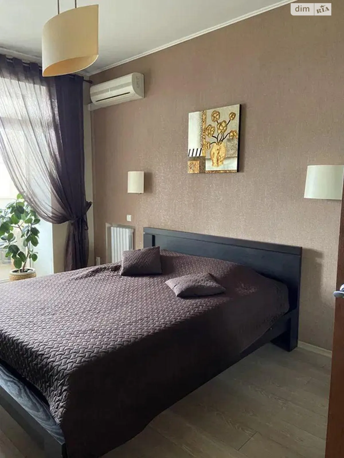 Продается 3-комнатная квартира 100 кв. м в Днепре, ул. Алана Шепарда(Суворова) - фото 1