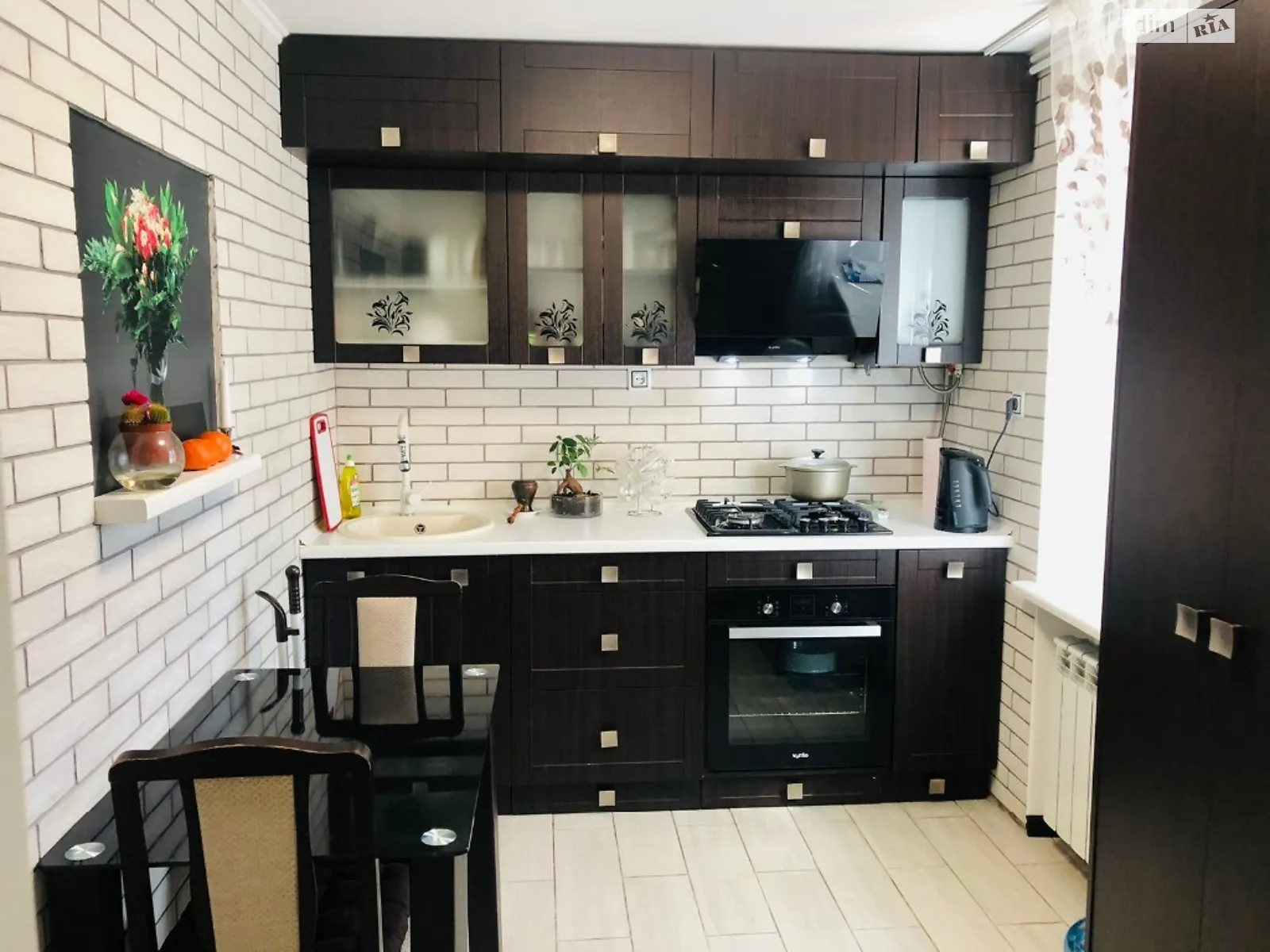 Продается 2-комнатная квартира 56.5 кв. м в Николаеве, ул. Генерала Алмазова(Генерала Карпенко) - фото 1