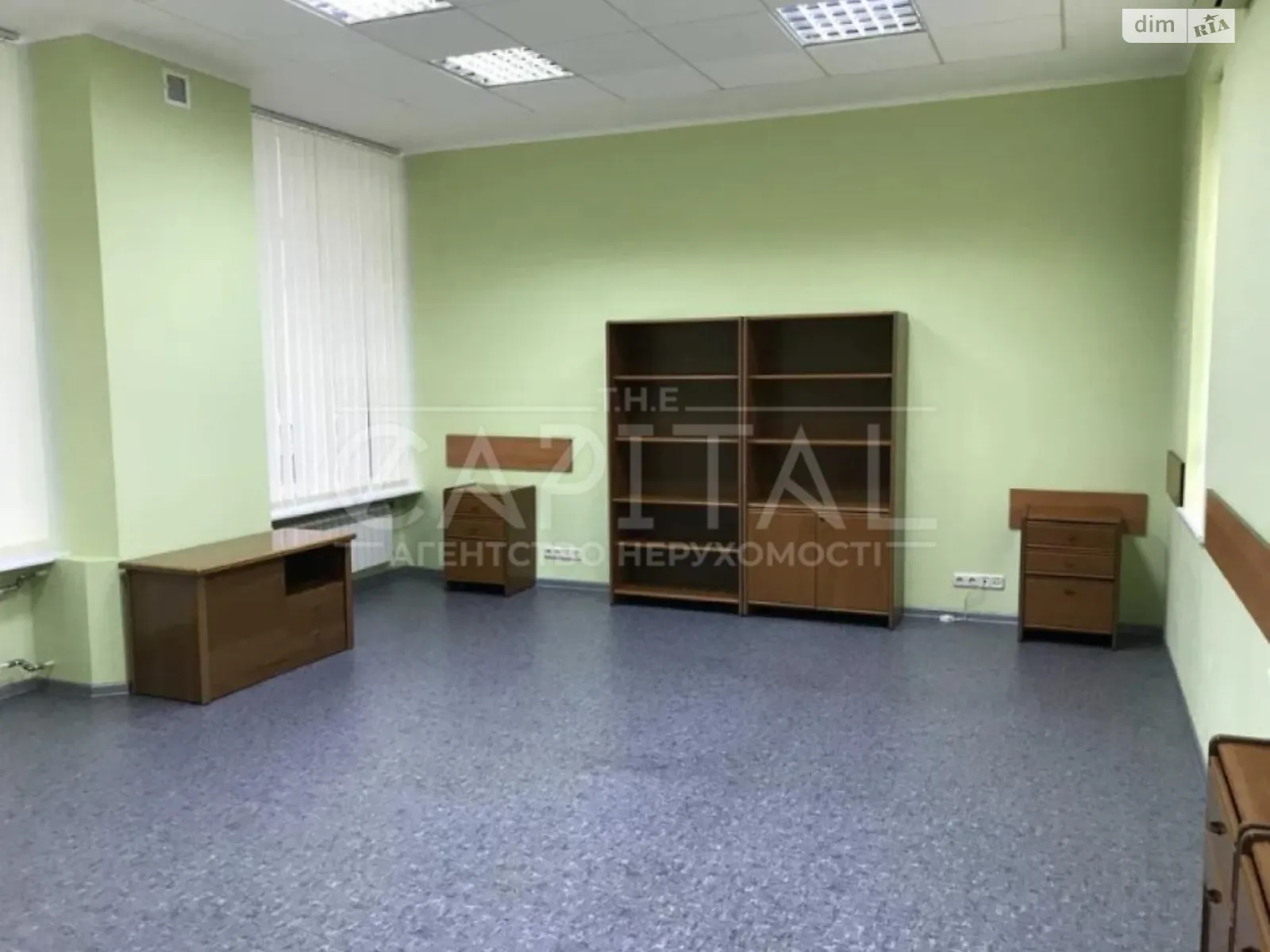 Сдается в аренду офис 117 кв. м в бизнес-центре, цена: 1200 $ - фото 1