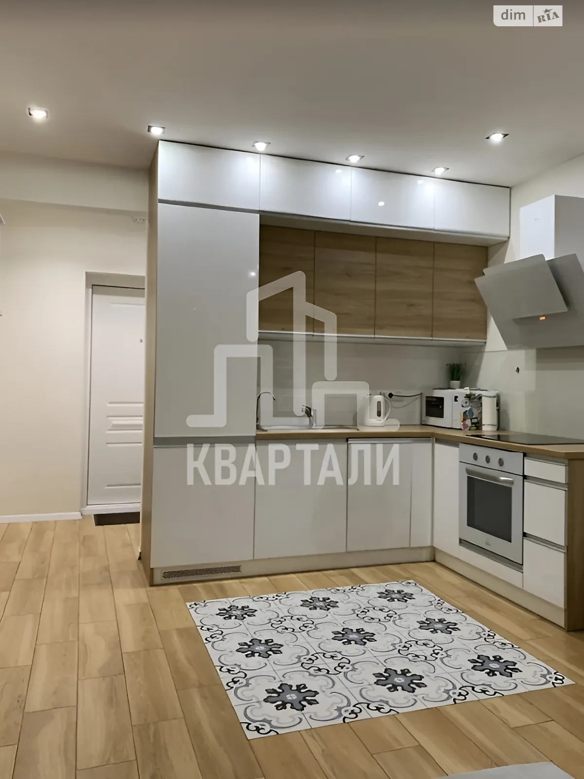 Продается 2-комнатная квартира 42 кв. м в Киеве, ул. Герцена, 35