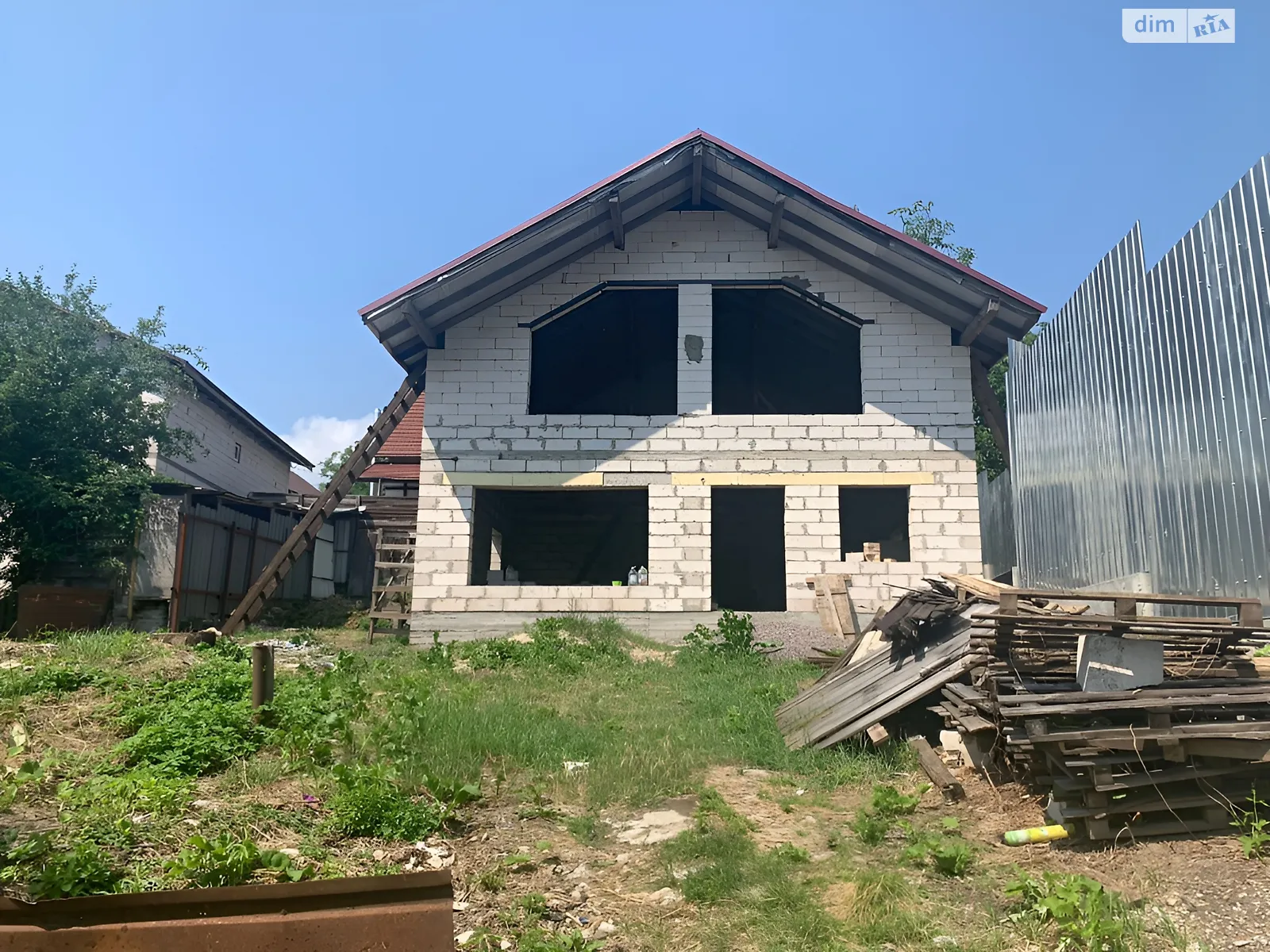 Продається будинок 2 поверховий 126 кв. м з каміном, цена: 75000 $