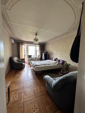 Продается 1-комнатная квартира 42.3 кв. м в Киеве, вулиця Бульварно-Кудрявська